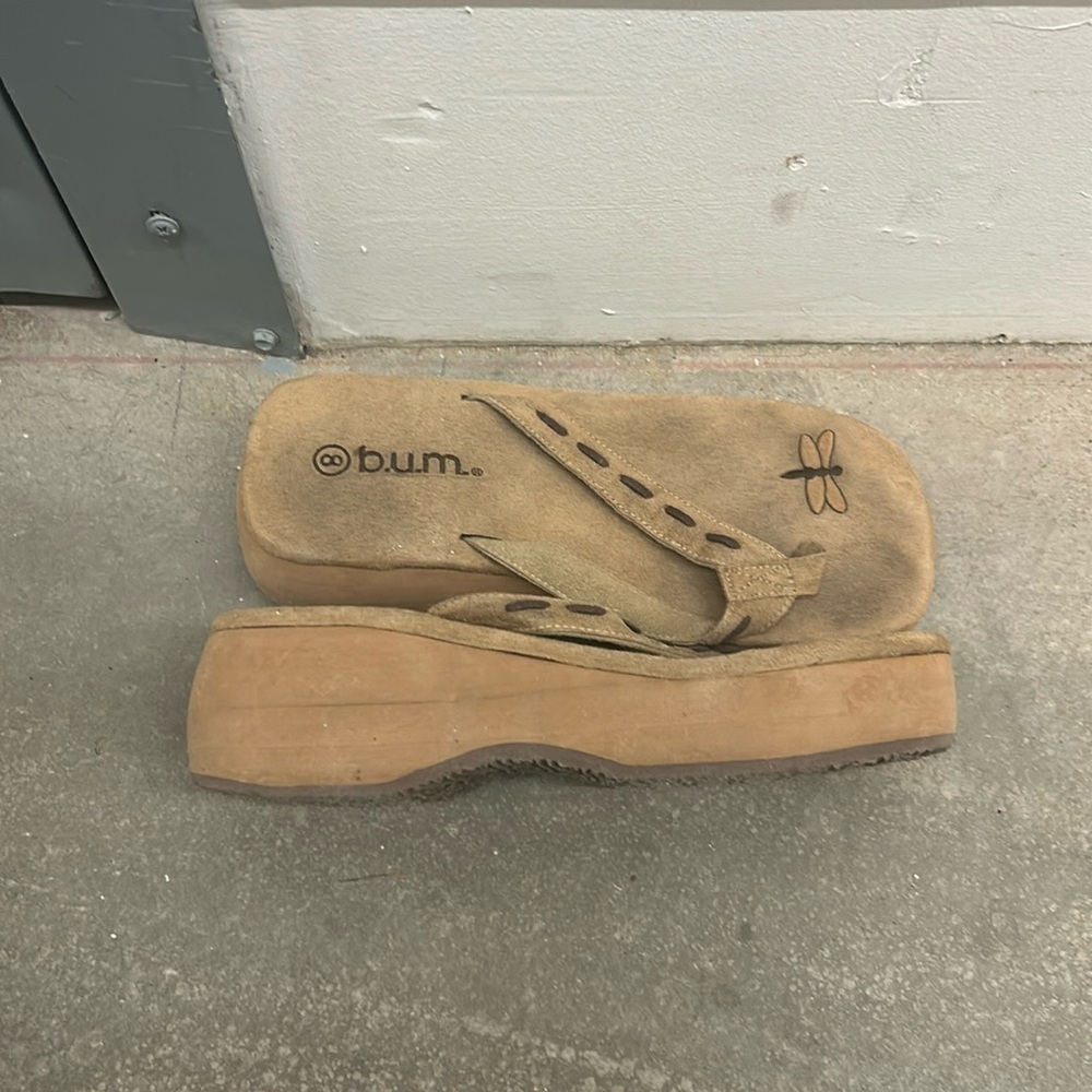 Vintage bum sandals